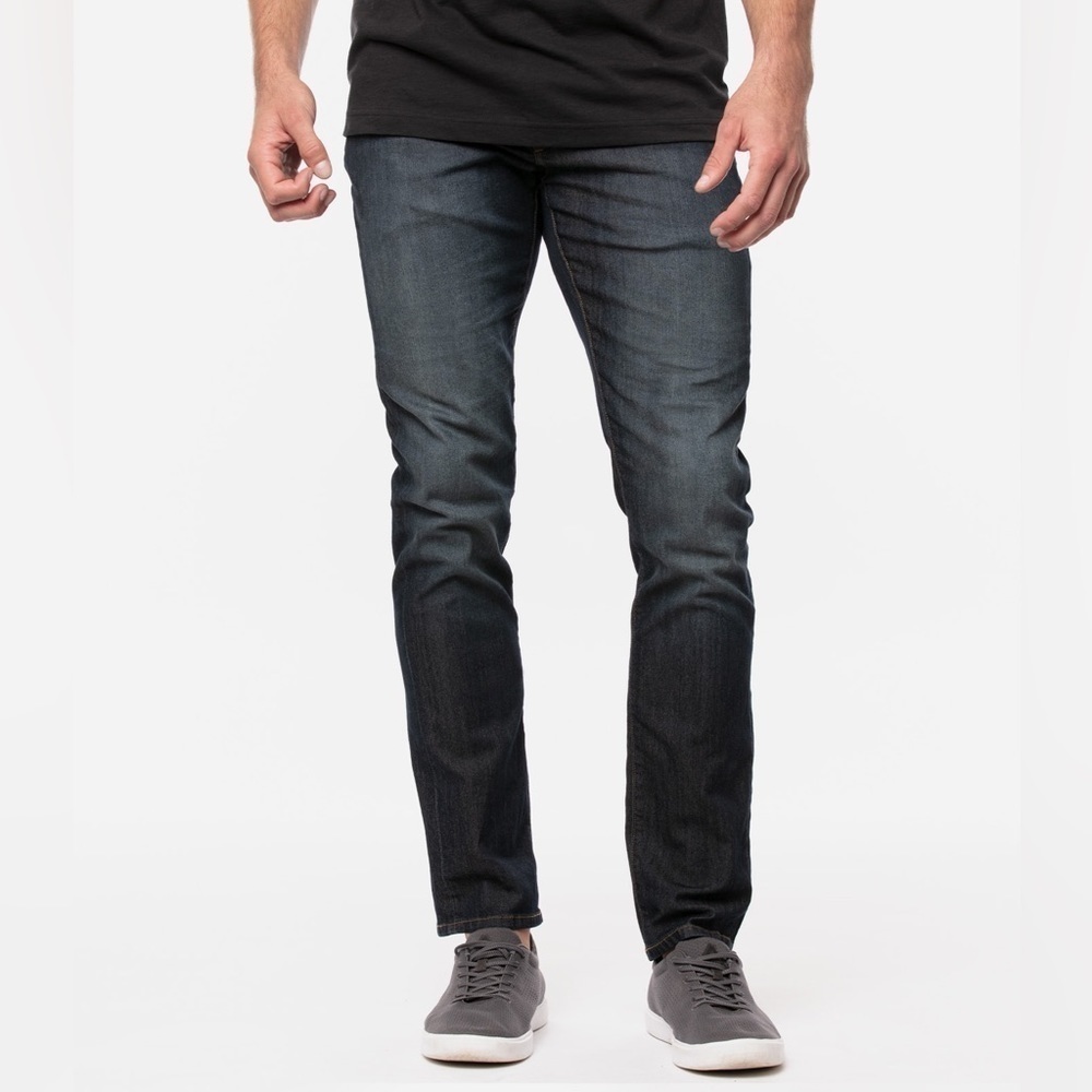 Men’s Travis Mathew Legacy Denim Jeans Pants Size 32